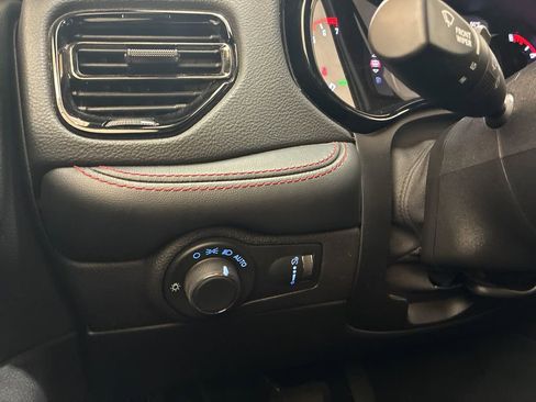 Used 2023 Dodge Durango GT w/ Blacktop Package AWD/4WD image 27