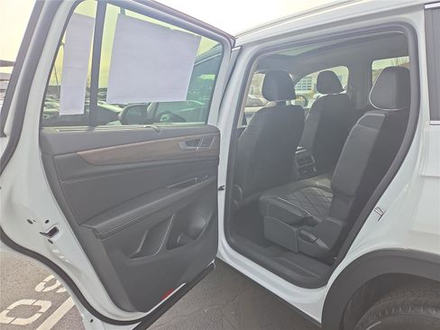 New 2026 Volkswagen Atlas SEL Premium R-Line image 22