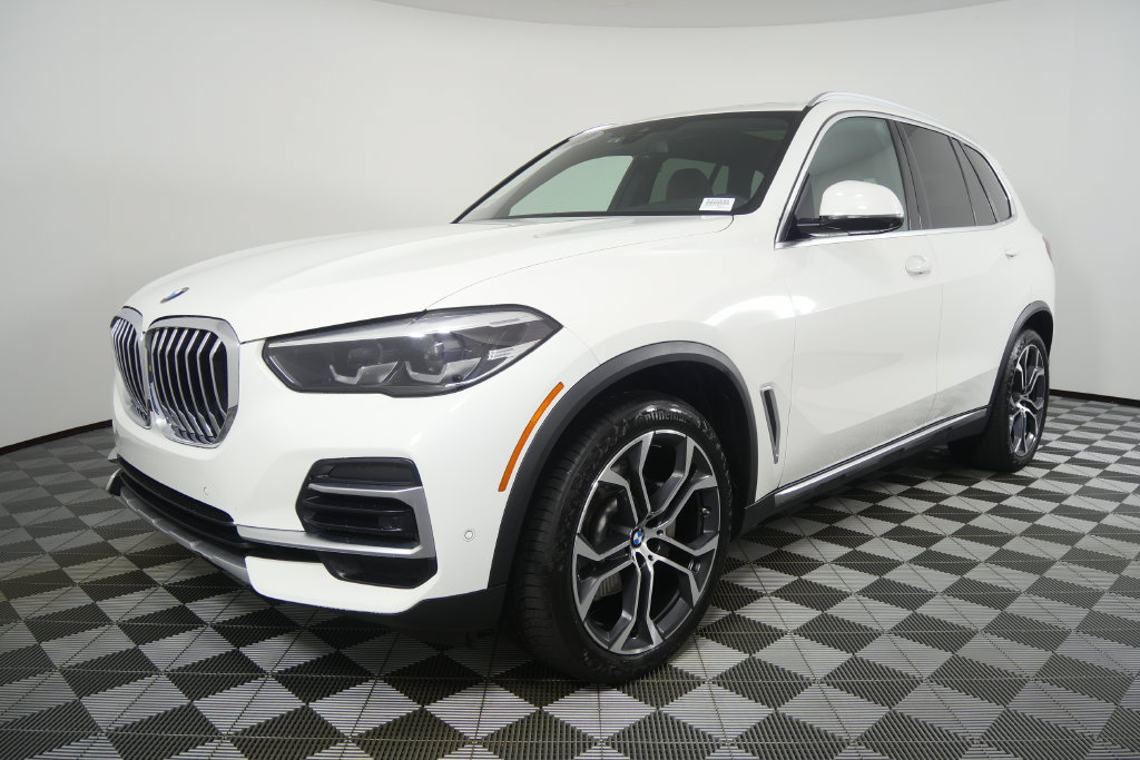 Used 2023 BMW X5 sDrive40i w/ Parking Assistance Package RWD image 8