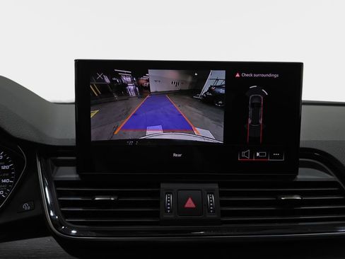 Used 2023 Audi Q5 2.0T Premium w/ Convenience Package image 23