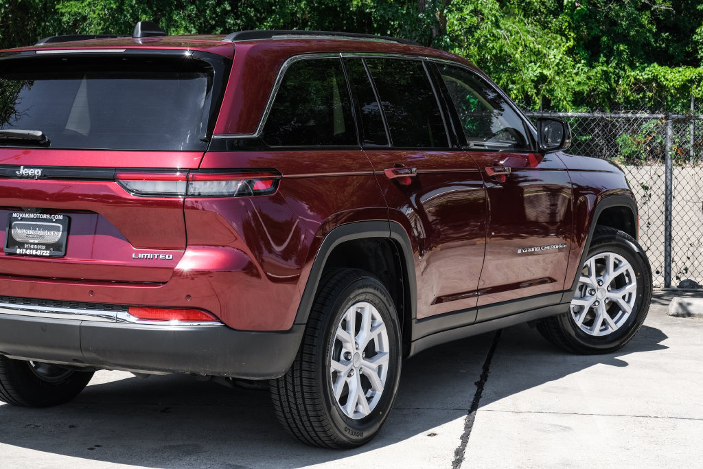 Used 2022 Jeep Grand Cherokee Limited RWD image 13