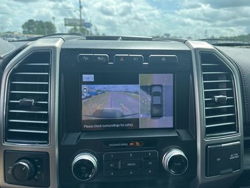 Used 2020 Ford F150 Platinum w/ Equipment Group 701A Luxury AWD/4WD image 22