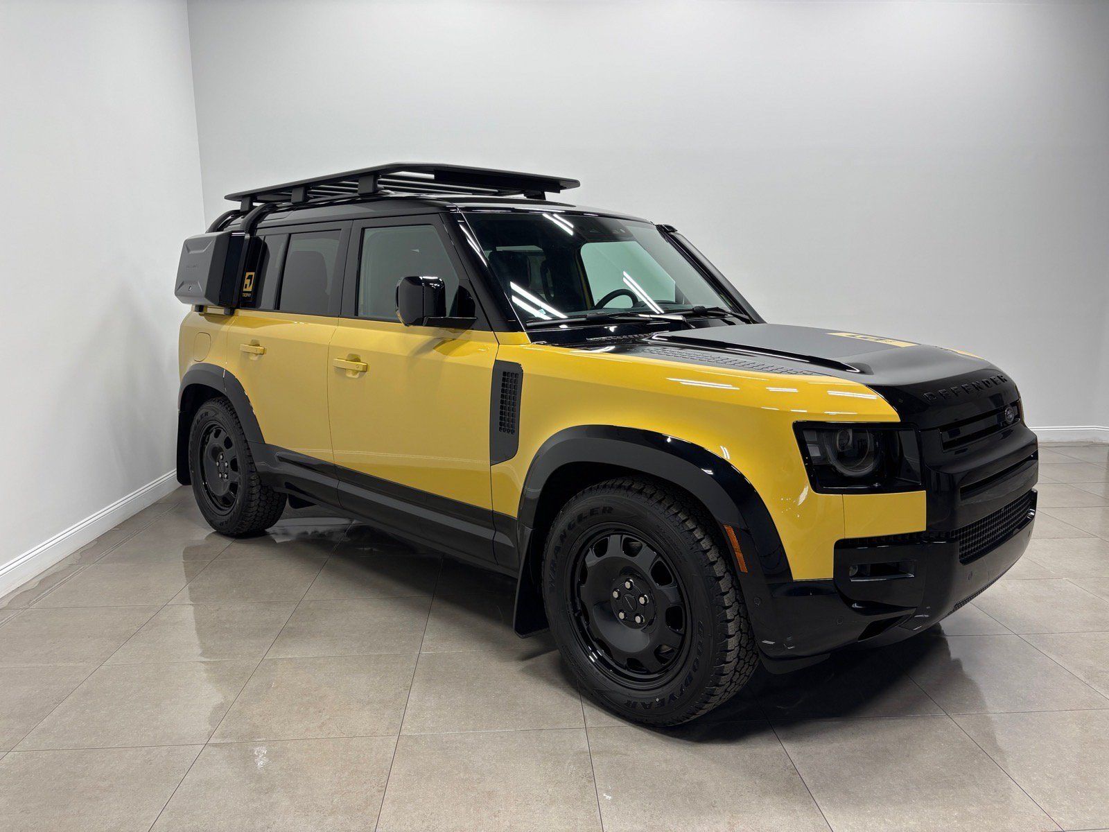 New 2026 Land Rover Defender 110 AWD/4WD image 5