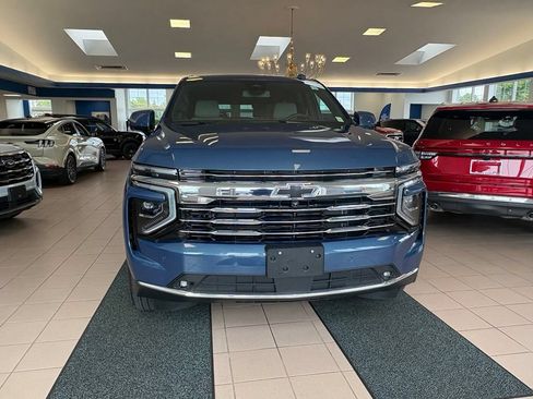 Used 2026 Chevrolet Tahoe LT w/ Comfort Package AWD/4WD image 8