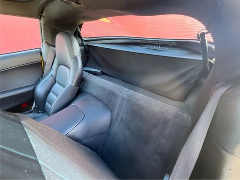 Used 2007 Chevrolet Corvette Coupe w/ Preferred Equipment Group image 11