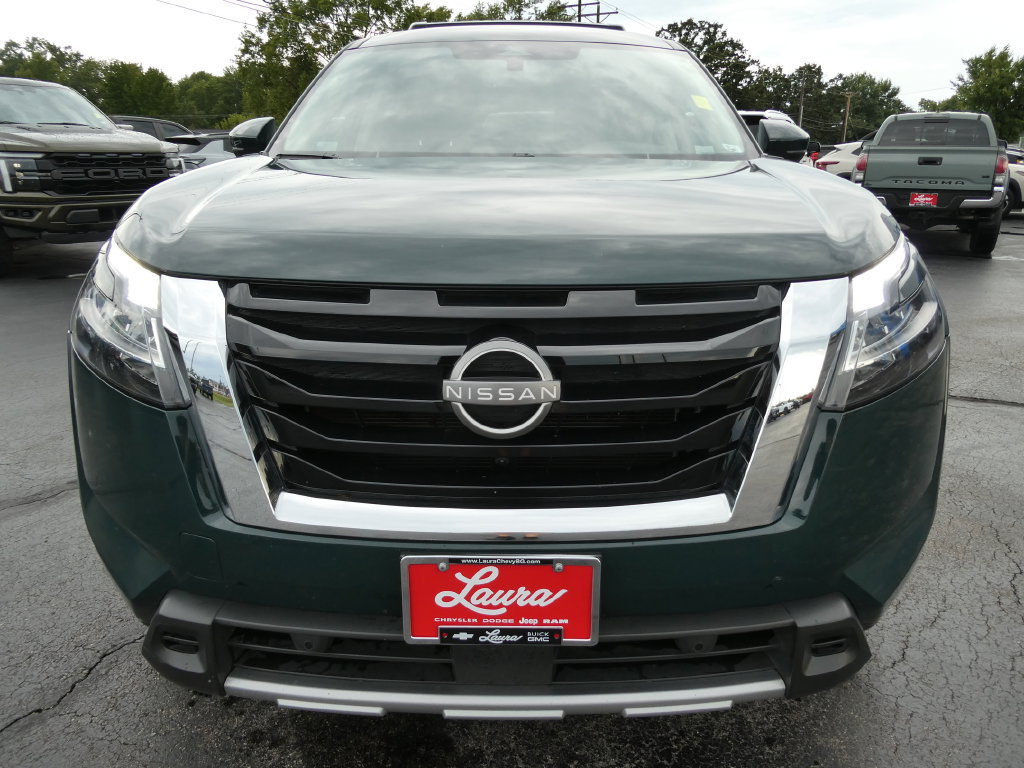Used 2023 Nissan Pathfinder SL AWD/4WD image 11