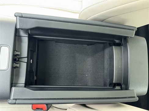 Used 2025 Mercedes-Benz E 350 Sedan w/ Winter Package image 38