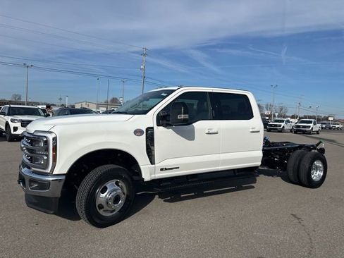 New 2026 Ford F350 4x4 Crew Cab DRW Super Duty image 25