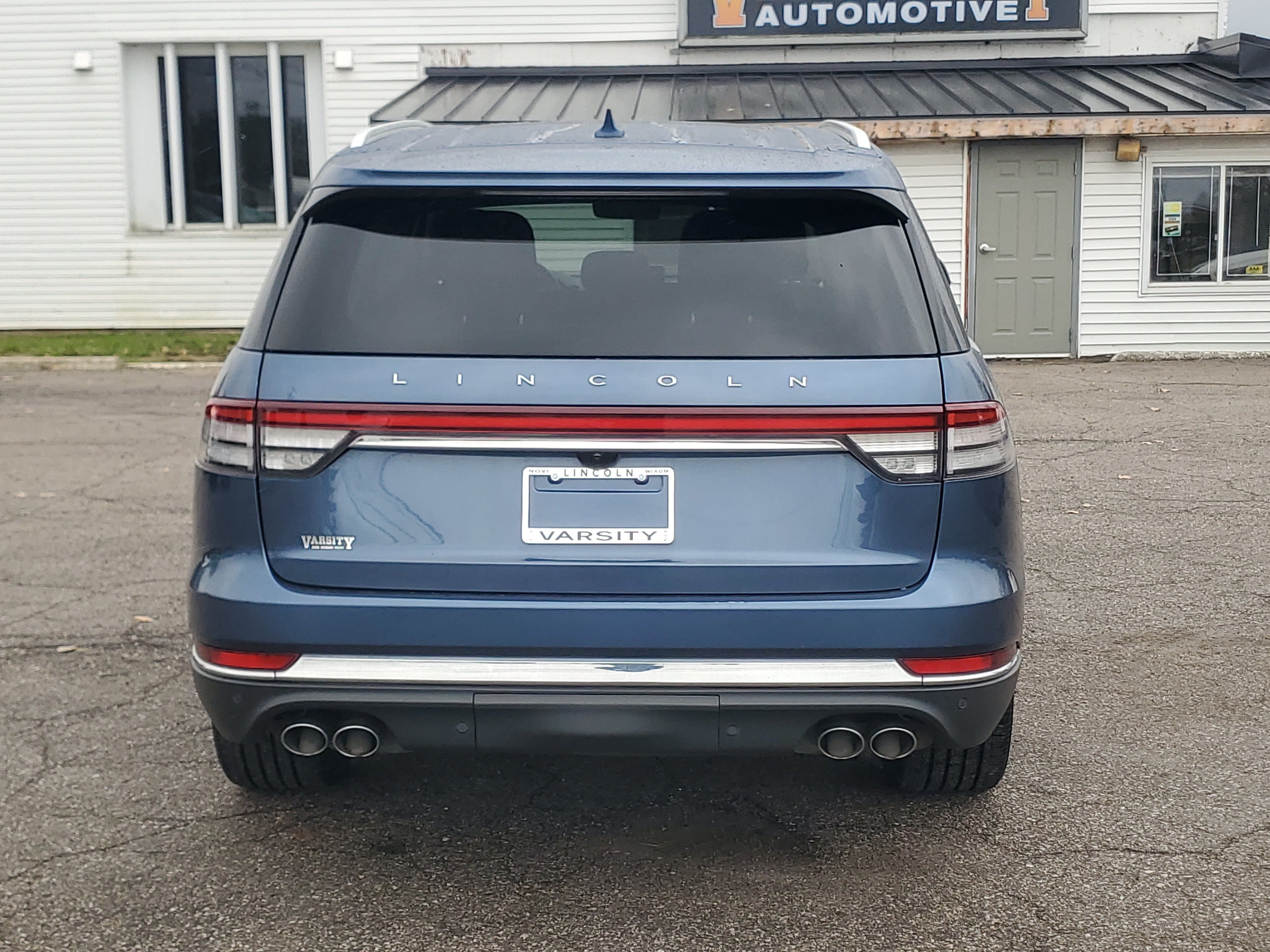 Certified 2020 Lincoln Aviator Reserve w/ Equipment Group 202A AWD/4WD image 5