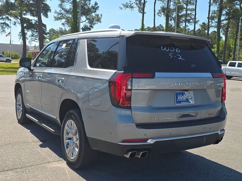 Used 2025 GMC Yukon Denali AWD/4WD image 5