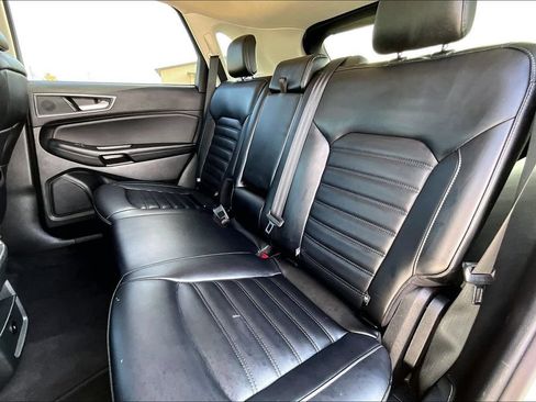 Used 2024 Ford Edge SEL AWD/4WD image 25