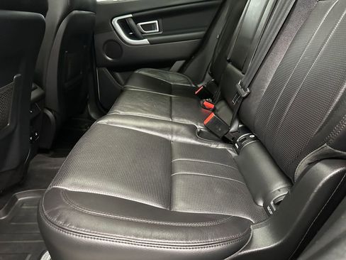Used 2019 Land Rover Discovery Sport AWD/4WD image 16