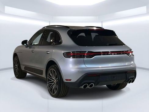 Used 2026 Porsche Macan AWD/4WD image 6