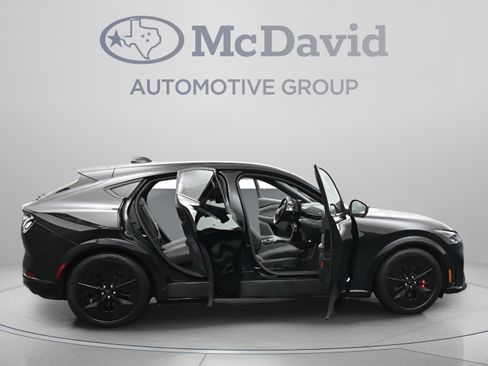 Used 2025 Ford Mustang Mach-E GT AWD/4WD image 41