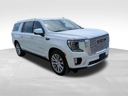 Used 2024 GMC Yukon XL Denali w/ Denali Reserve Package AWD/4WD image 1