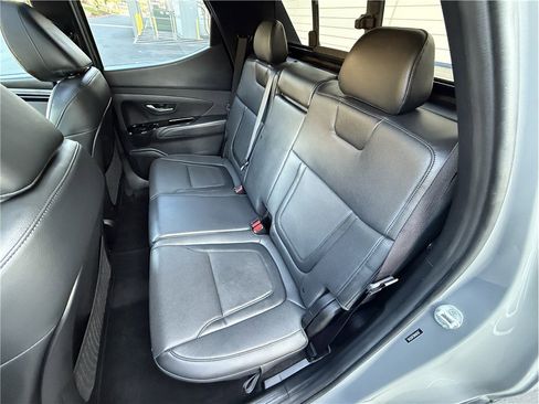 Used 2022 Hyundai Santa Cruz Limited image 27