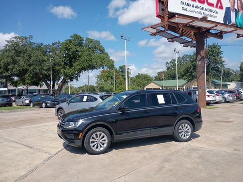 Used 2020 Volkswagen Tiguan S FWD image 17