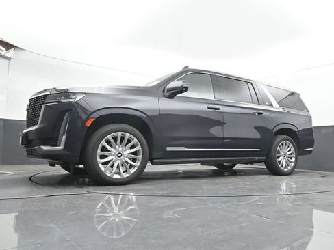 Used 2023 Cadillac Escalade ESV Premium Luxury AWD/4WD image 50