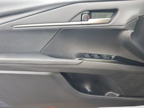 Used 2026 Toyota Camry SE FWD image 21