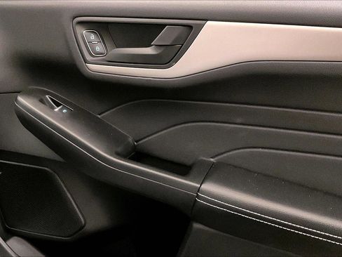 Certified 2022 Ford Escape S image 23