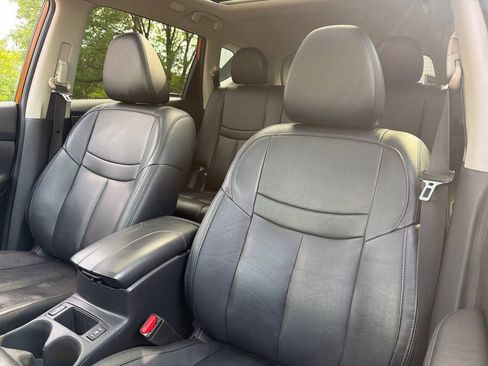 Used 2020 Nissan Rogue SL w/ Premium Package AWD/4WD image 17