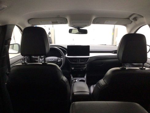 Used 2024 Ford Escape Platinum image 24