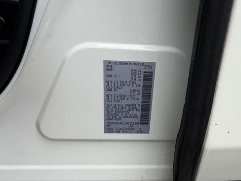 Used 2024 Nissan Pathfinder SV w/ Black Appearance Package FWD image 29