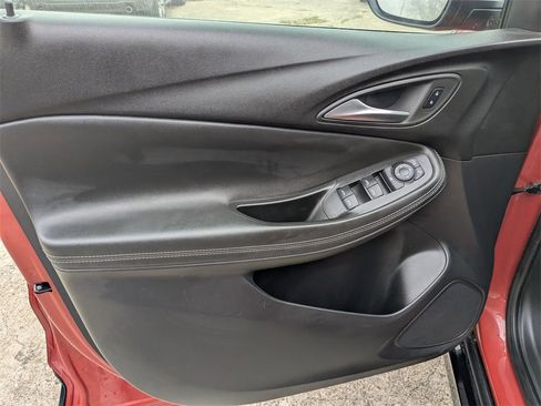 Used 2024 Buick Encore GX Sport Touring image 11