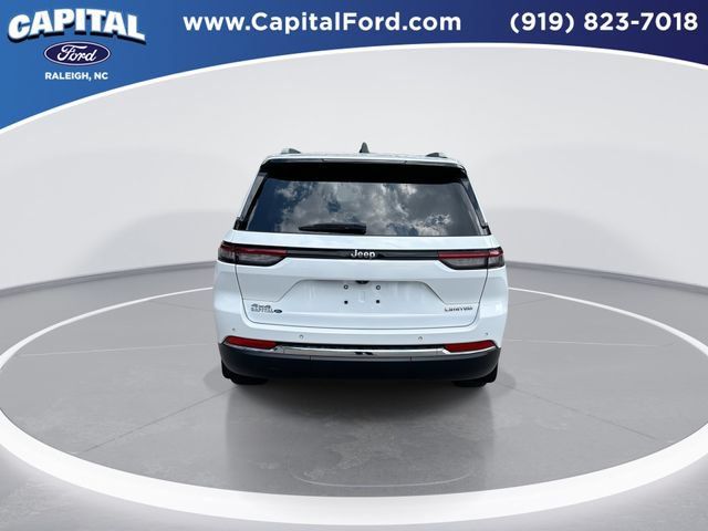 Used 2022 Jeep Grand Cherokee Limited w/ MOPAR Finishing Package AWD/4WD image 7