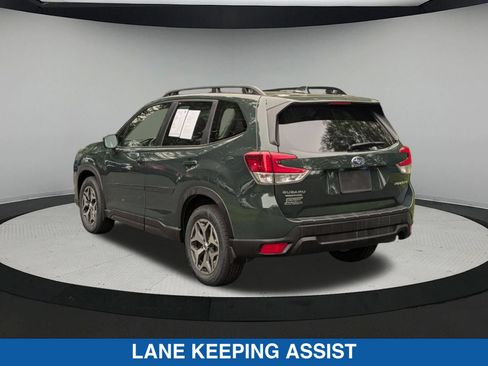 Used 2023 Subaru Forester Premium AWD/4WD image 6