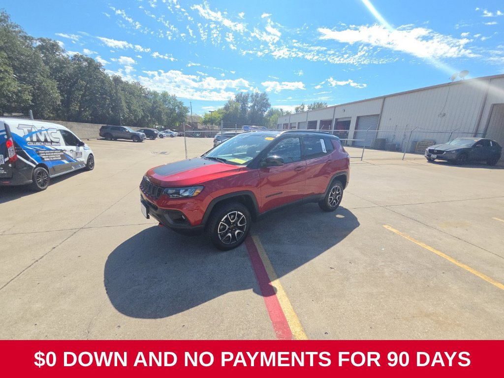 Used 2025 Jeep Compass Trailhawk AWD/4WD image 1