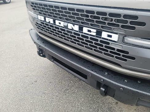 Used 2025 Ford Bronco Badlands AWD/4WD image 11