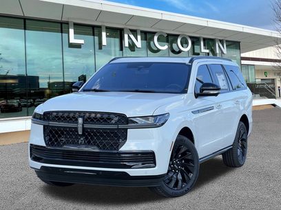 New 2025 Lincoln Navigator Reserve w/ Jet Appearance Package