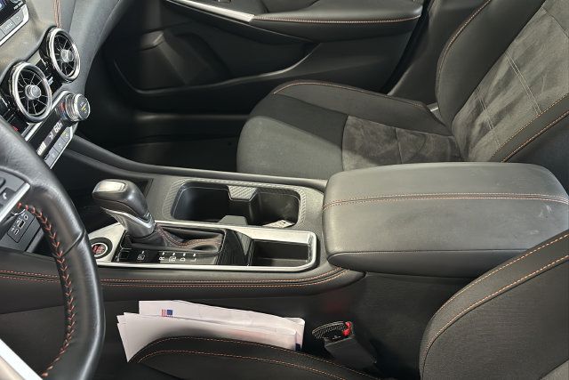 Used 2022 Nissan Sentra SR w/ Electronics Package FWD image 18