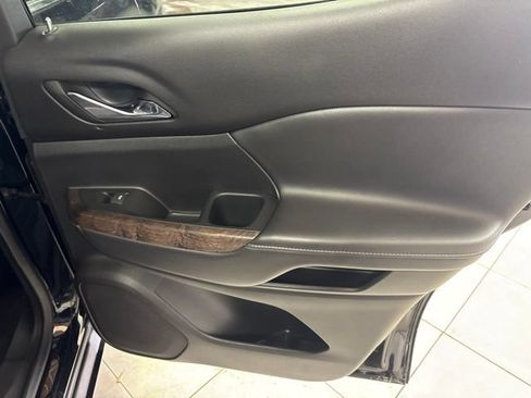 Used 2023 GMC Acadia Denali FWD image 14