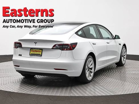 Used 2023 Tesla Model 3 Standard Range RWD image 5