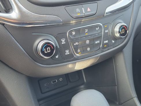 Certified 2024 Chevrolet Equinox LT FWD image 32