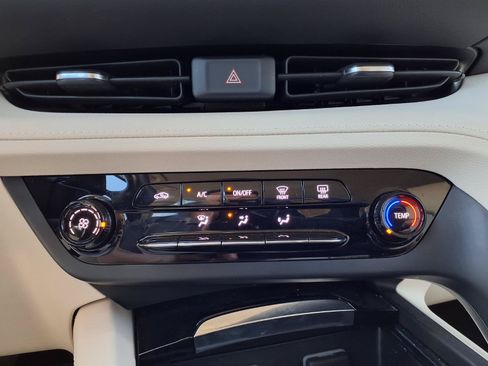 Used 2023 Buick Envision Preferred FWD image 22