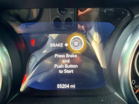 Used 2020 Jeep Gladiator Overland AWD/4WD image 2