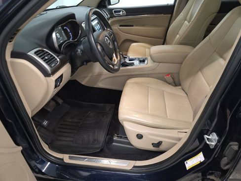 Used 2018 Jeep Grand Cherokee Limited w/ Luxury Group II image 13