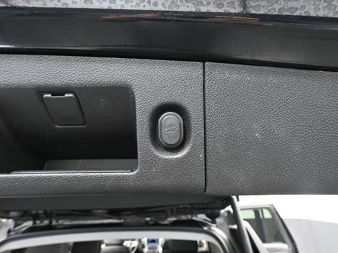 Used 2016 GMC Yukon SLT w/ Premium Edition AWD/4WD image 54