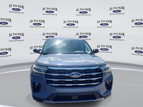 New 2025 Ford Explorer Active w/ Active Comfort Package image 8