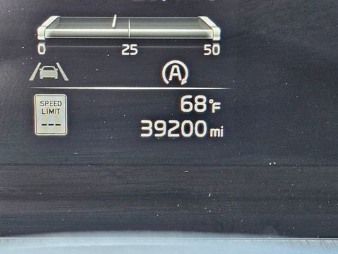 Used 2023 Kia Telluride EX w/ EX Captain's Chair Package image 33