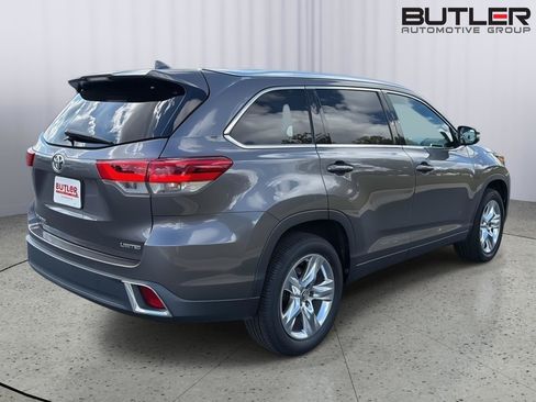Used 2018 Toyota Highlander Limited FWD image 6
