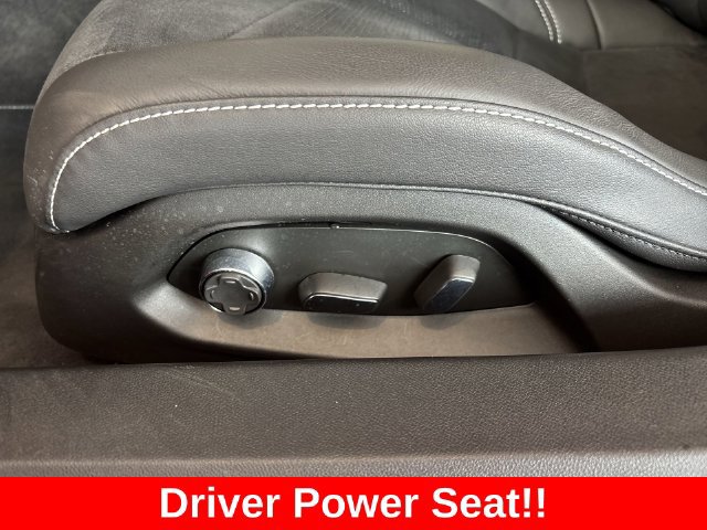 Certified 2025 Chevrolet Corvette Stingray Premium Cpe w/ Stealth Interior Trim Package RWD image 22