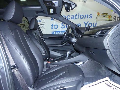 Used 2019 BMW X1 xDrive28i w/ Convenience Package image 9