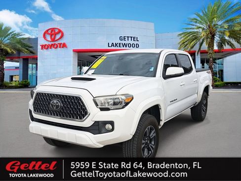 Used 2019 Toyota Tacoma TRD Sport image 1