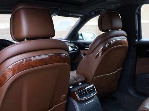 Used 2013 Audi A8 L 3.0T image 19
