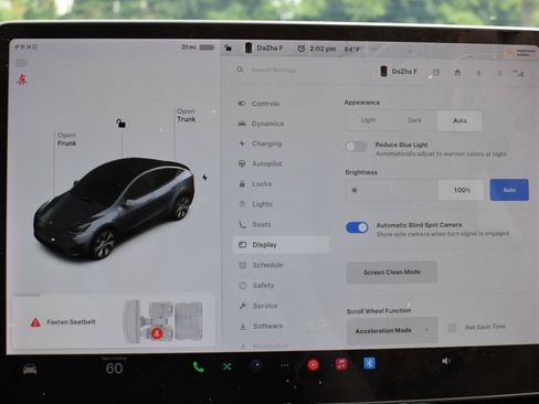 Used 2021 Tesla Model Y Long Range AWD/4WD image 15