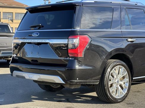 Used 2019 Ford Expedition Platinum image 45